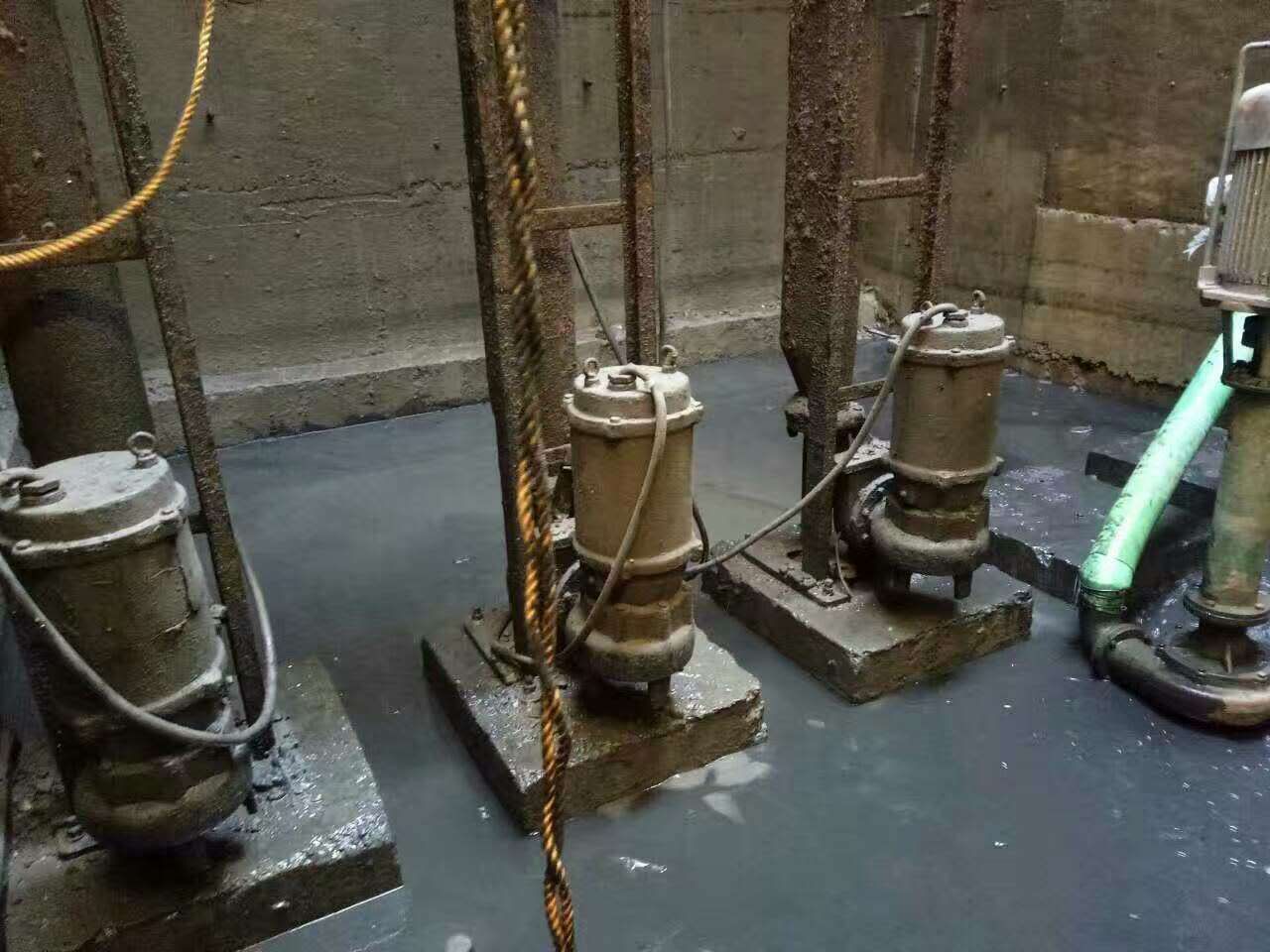 肃北污水池清理